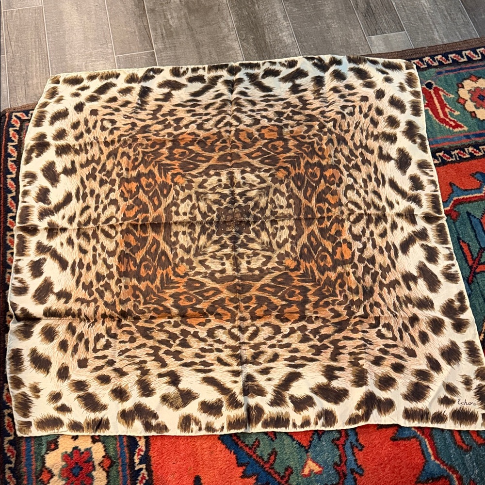 Vintage Echo Leopard Print Scarf - Brown & Cream 26 squared